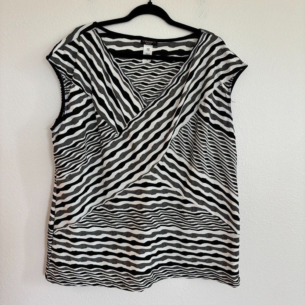 Cocomo Woman Shirt Womens 3X Black Gray White Stripe Textured V-Neck Cap Sleeve